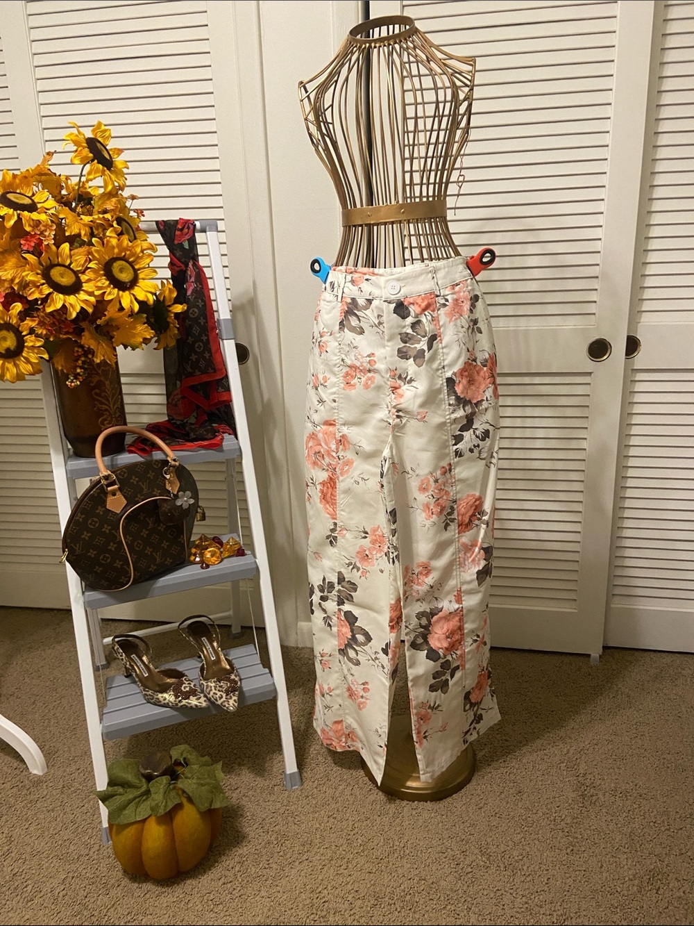 SHEIN Cream Wide-Leg Floral Pants with Pink Blooms